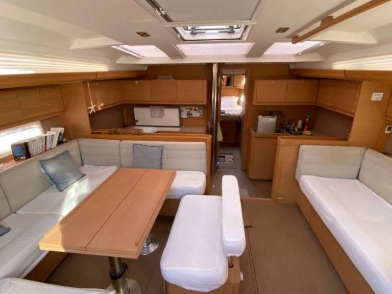 Uthyrning Segelbåt  Dufour med en båtlicens 