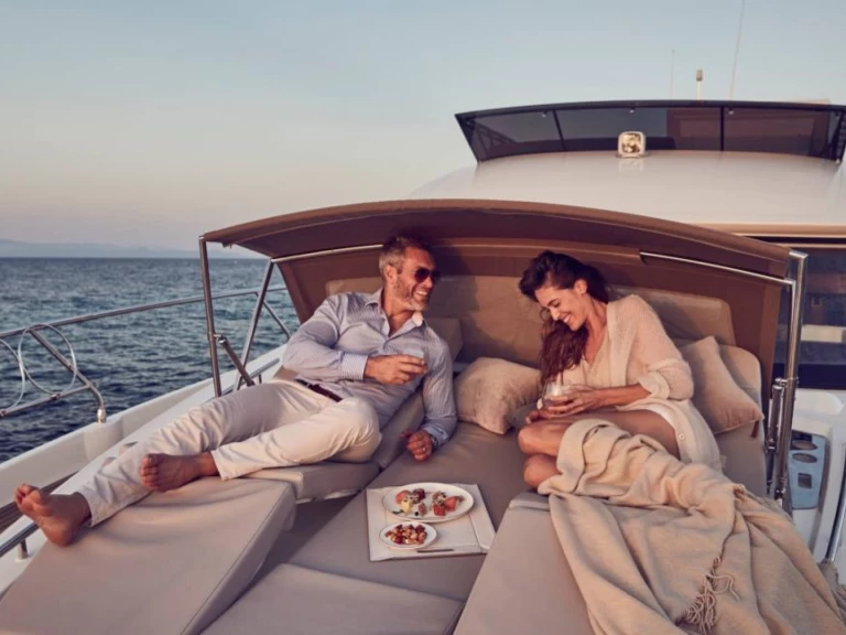 Hyra Motorbåt  med eller utan skeppare Prestige Saint-Laurent-du-Var 