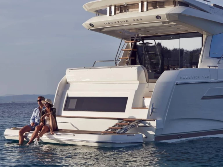 Hyra Motorbåt  med eller utan skeppare Prestige Saint-Laurent-du-Var 