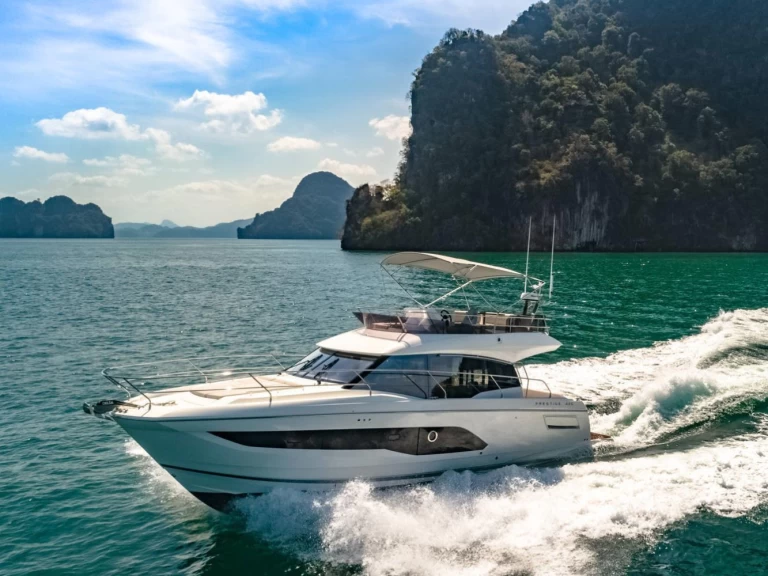 Hyr en Prestige Prestige 420 Fly Juan-les-Pins 