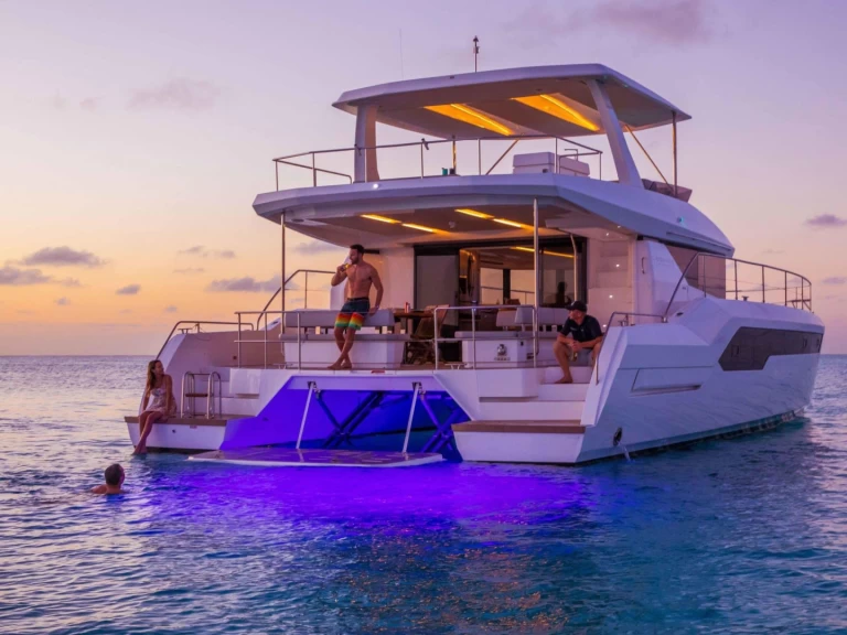 Uthyrning Motorbåt  i Antibes - Leopard 53 PC