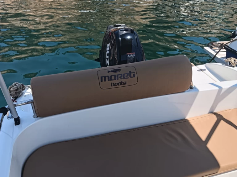 Mareti Open 430 charter bareboat eller skeppad i Altea