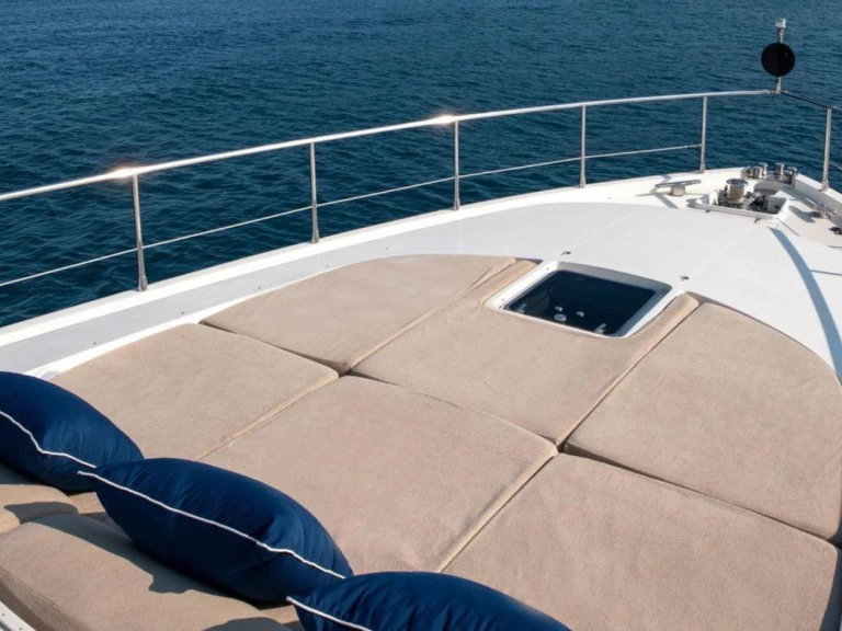 Uthyrning Lyx yacht Leopard med en båtlicens 