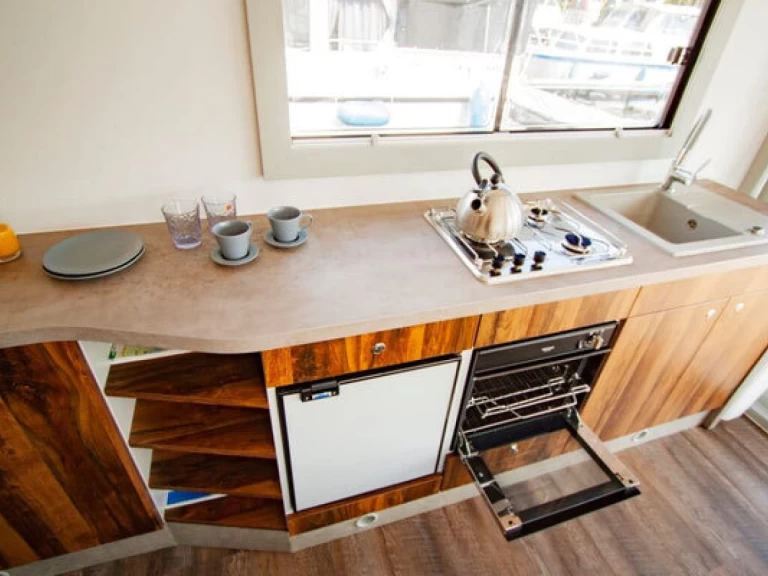 Uthyrning Kanalbåt Hausboot med en båtlicens 