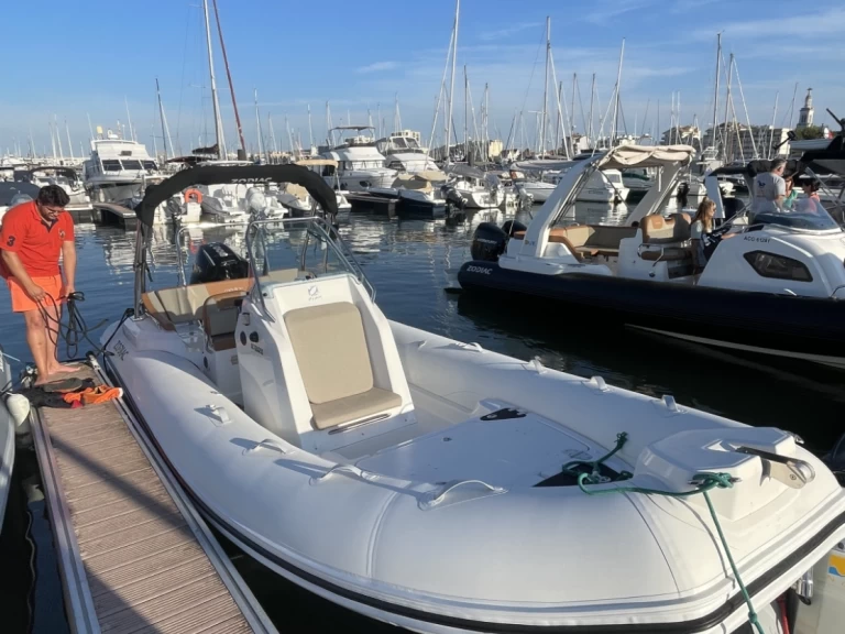 Zodiac Medline 6.8 charter bareboat eller skeppad i Arcachon
