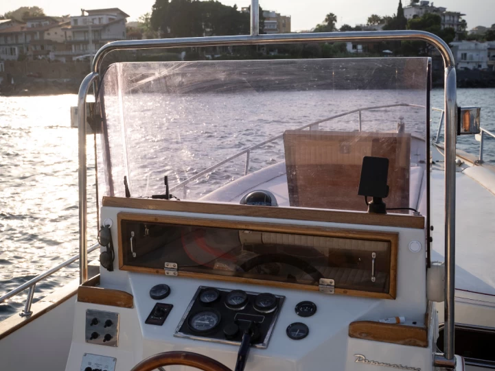 Båtuthyrning Dasamarine Altair 25 i Catania på Samboat 