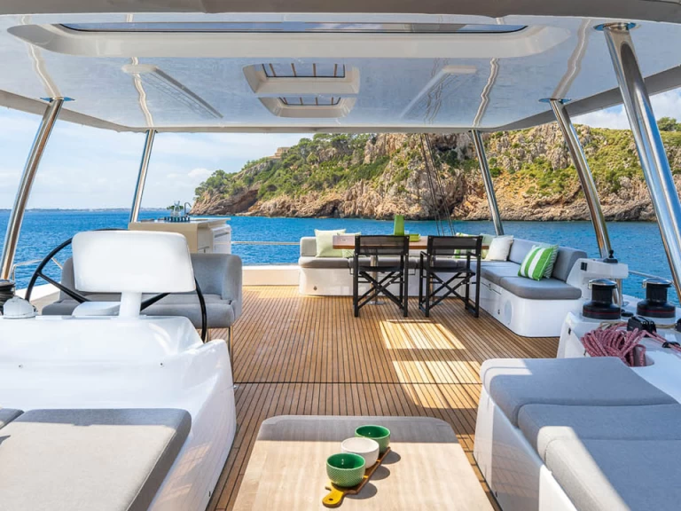 Yacht charter Kaštela billig Lagoon 60 - 4 + 2 cab.