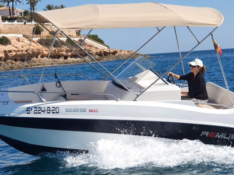 Båtuthyrning Remus Remus 550 open i Torrevieja på Samboat 