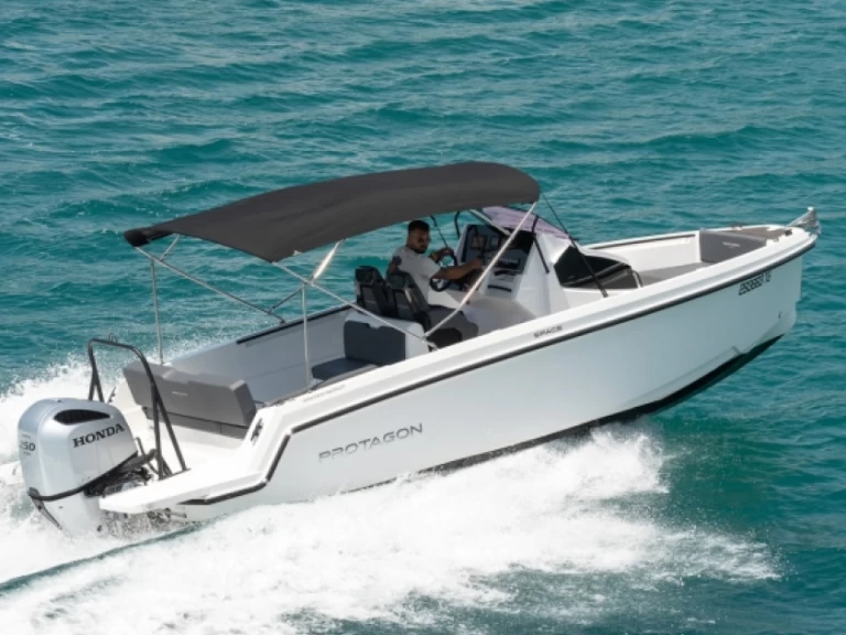 Protagon 25 Space charter bareboat eller skeppad i Trogir 