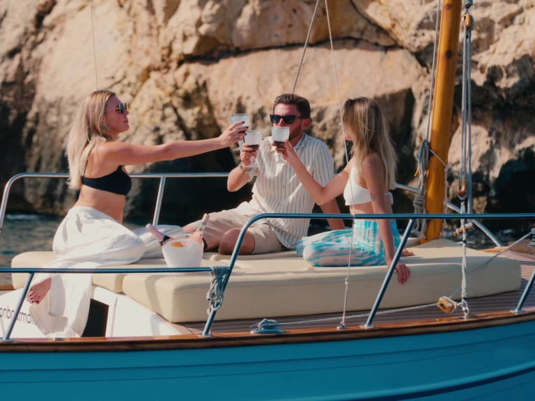 Båtuthyrning medvolt m7 i Port d'Alcudia på Samboat 