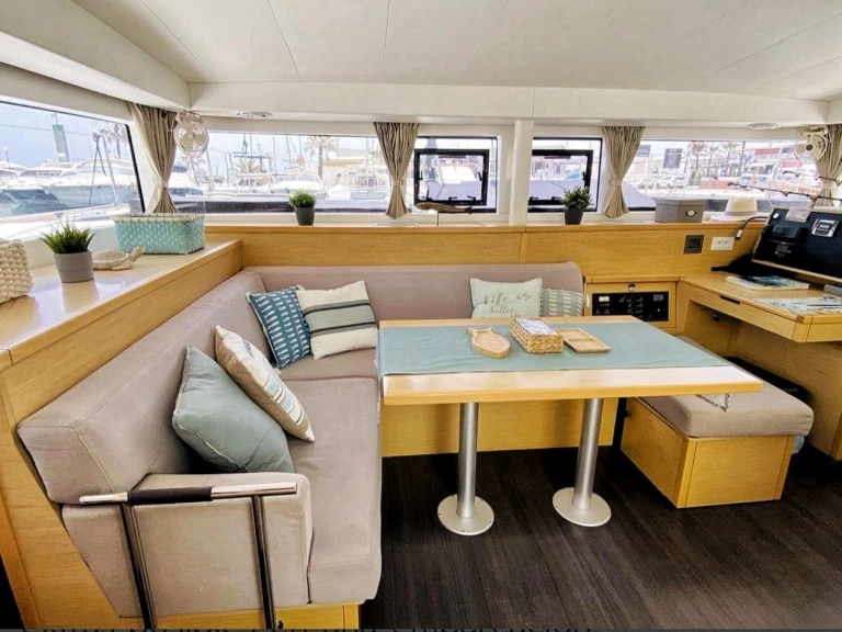 Uthyrning Katamaran  i Santa Eularia des Riu - Lagoon Lagoon 400 S2