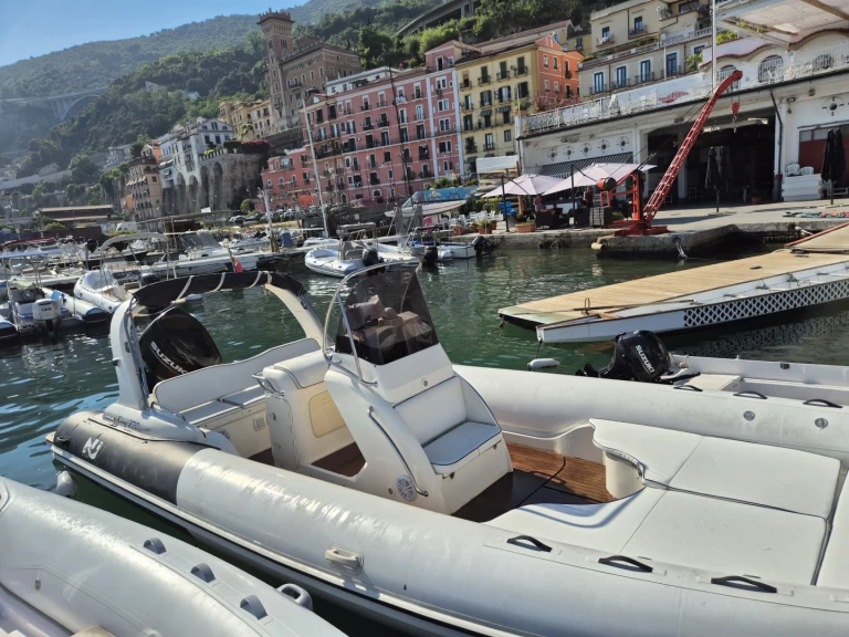 RIB för uthyrning Porto Turistico Masuccio Salernitano till det bästa priset 