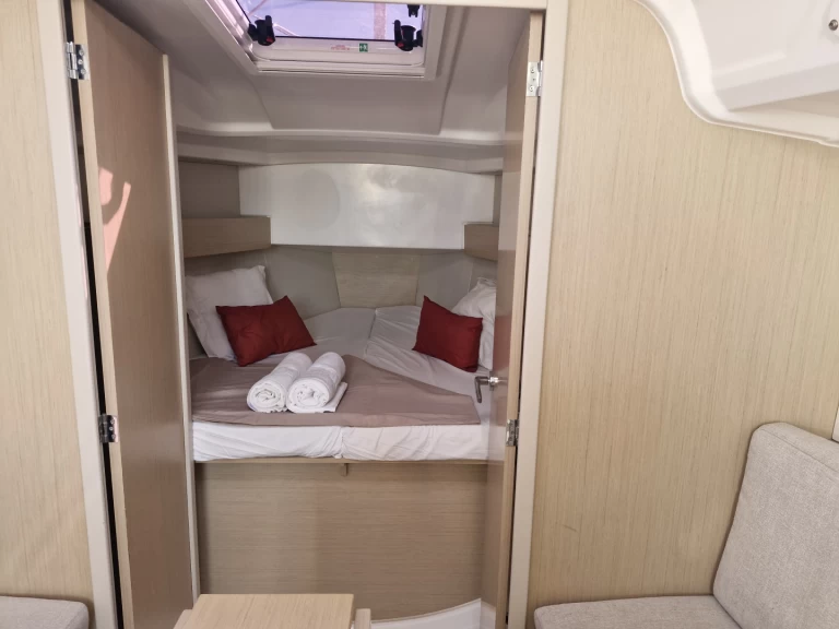Uthyrning Barcelona - Bénéteau Oceanis 30.1 av Samboat 