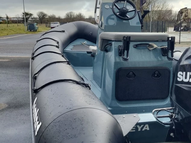 Yacht charter Les Sables-d'Olonne billig Explorer 550