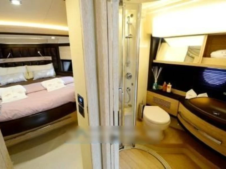 Hyr en Azimut 65 Marina Del Rey 