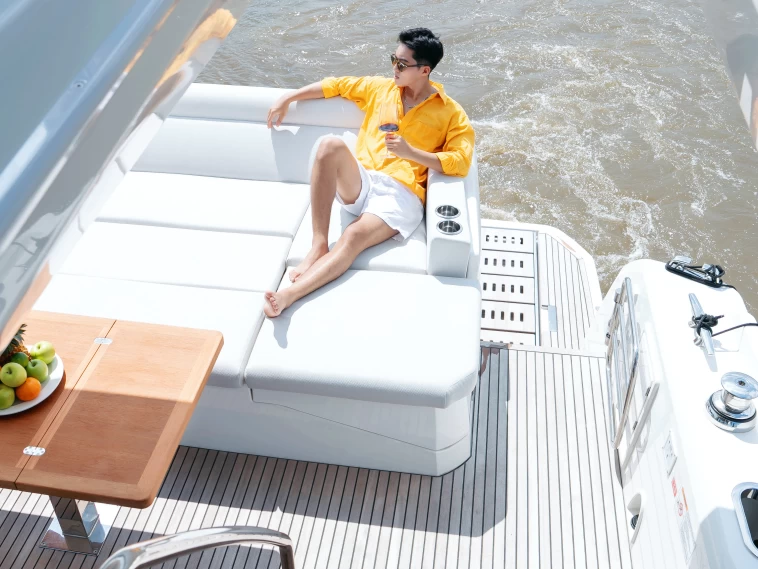 Lyx yacht för uthyrning Phường Hiệp Bình Phước till det bästa priset 
