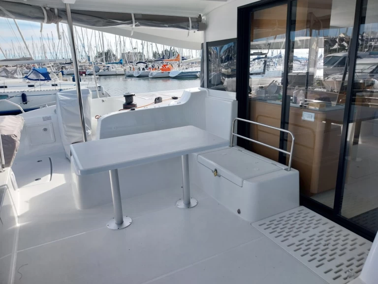 Yacht charter Locmiquélic billig Excess 14