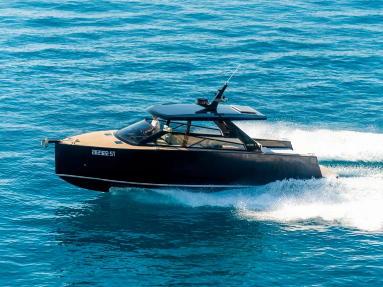 Colnago Colnago 35 charter bareboat eller skeppad i Split 