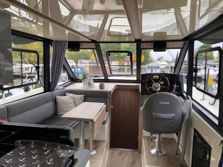 Kanalbåt för uthyrning Rheinsberg till det bästa priset 