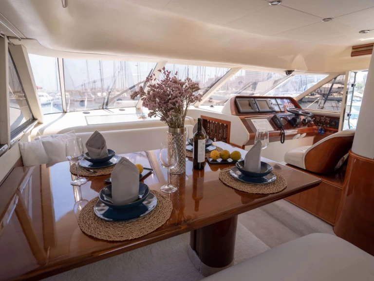 Hyr en Princess, UK ESPERANZA Rhodes (City) 