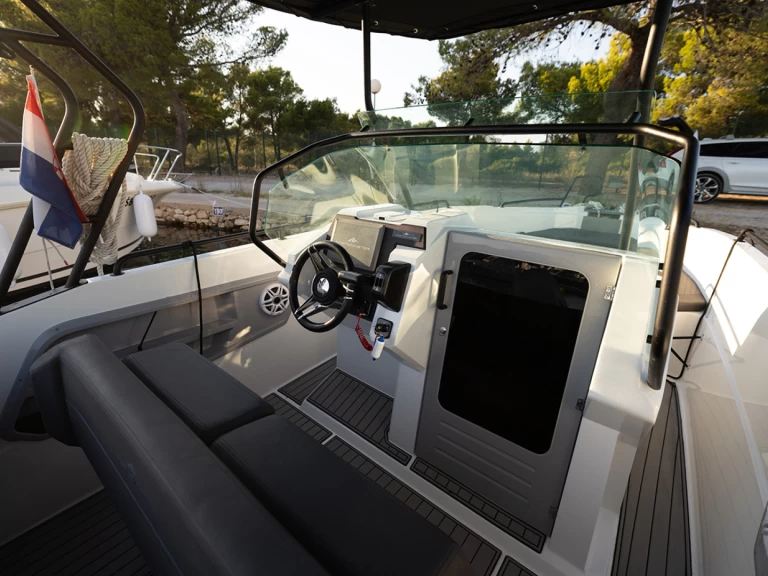 Båtuthyrning Northmaster Northmaster 685 Cruiser i Šibenik  på Samboat 