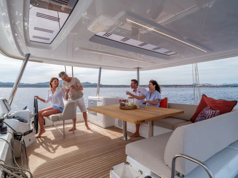 Lagoon Lagoon 55 - 4 + 2 cab. charter bareboat eller skeppad i Palma de Mallorca