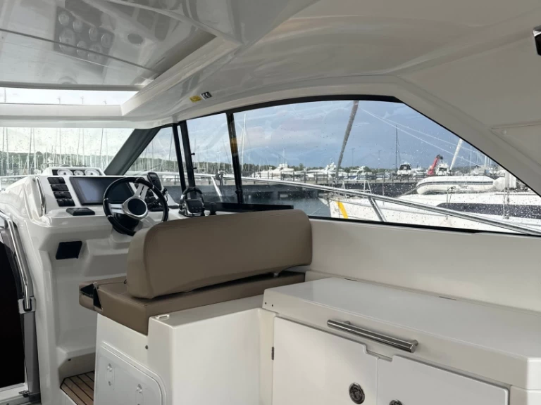 Båtuthyrning Jeanneau Leader 40 i Pula  på Samboat 