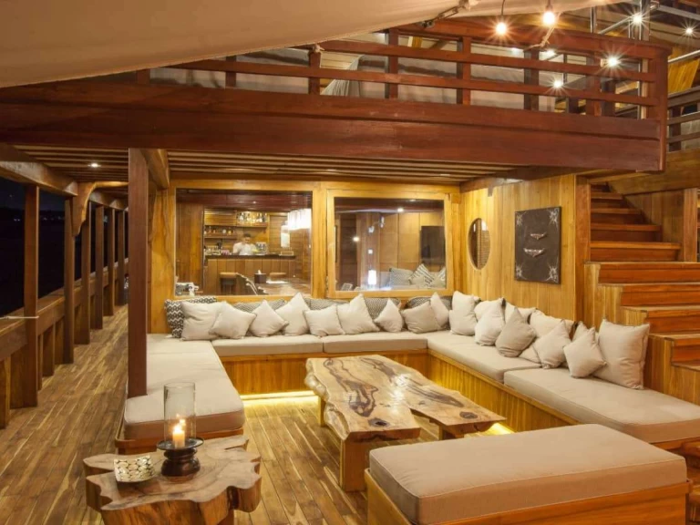 Uthyrning Lyx yacht i Sorong -  Prana by Atzaro