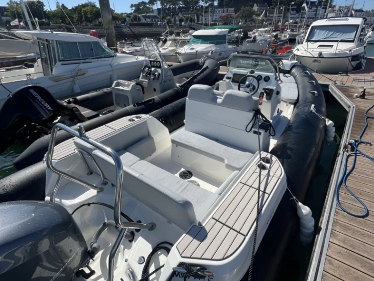 Hyr en Zodiac Medline 7.5 La Trinité-sur-Mer 