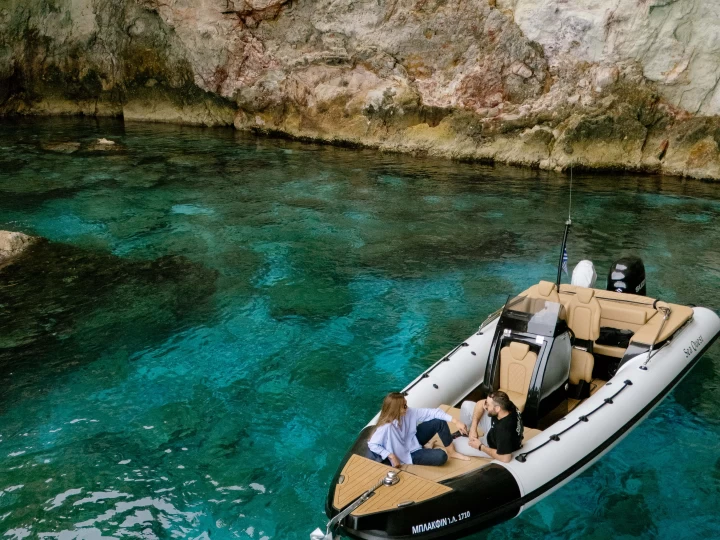 Yacht charter Sifnos billig 760