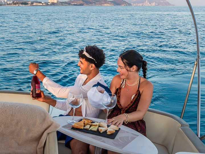 Motorbåt  för uthyrning Puerto Villajoyosa till det bästa priset 