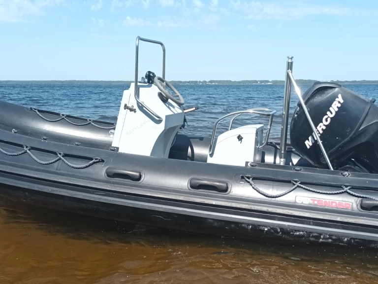 Båtuthyrning 3D Tender Defender 490 i Lacanau på Samboat 