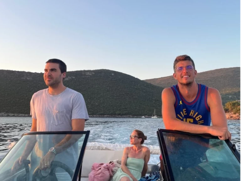 Motorbåt  för uthyrning Herceg Novi till det bästa priset 