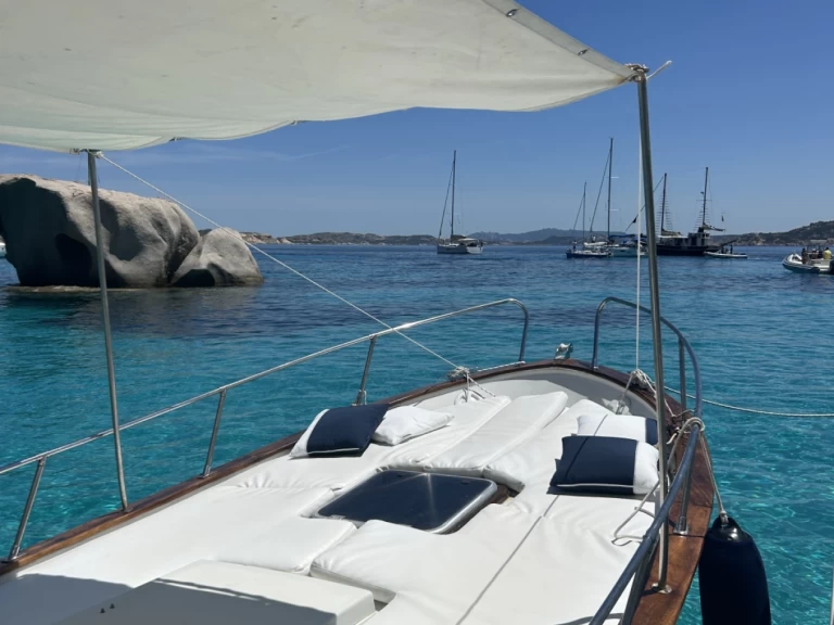 Båtuthyrning Salpa Vesuvio i Palau på Samboat 