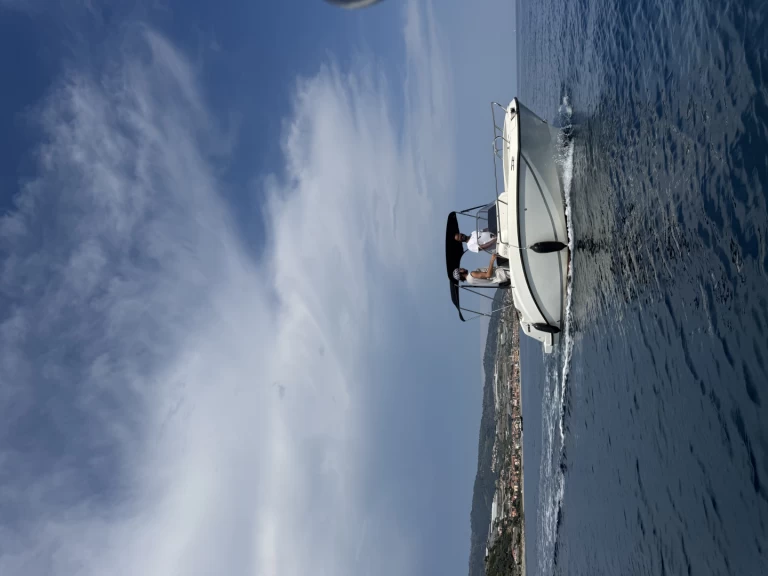 Uthyrning Motorbåt  Idea Marine med en båtlicens 