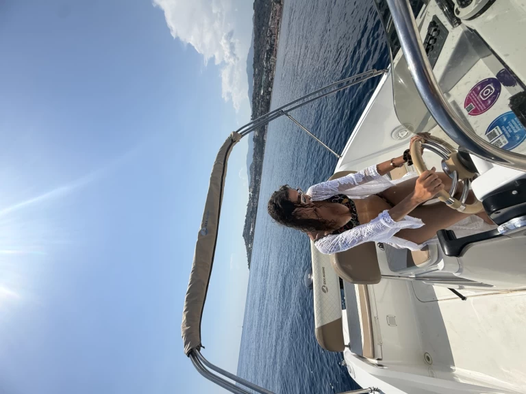 Idea Marine IDEA 58 charter bareboat eller skeppad i Imperia