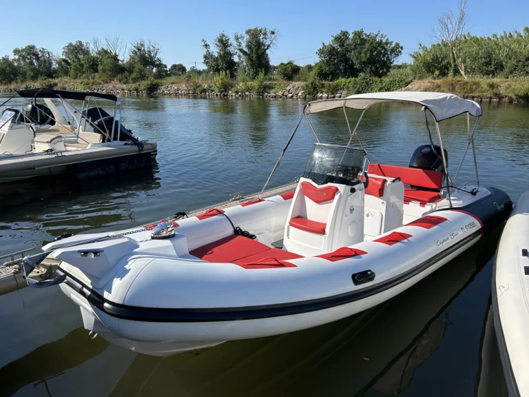 Uthyrning RIB Ranieri med en båtlicens 