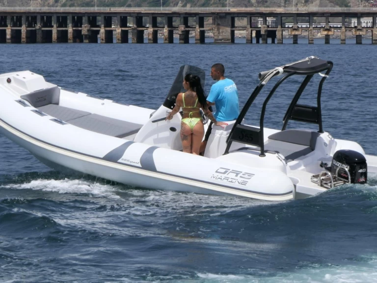 Yacht charter Fornells billig Oromarine S-65