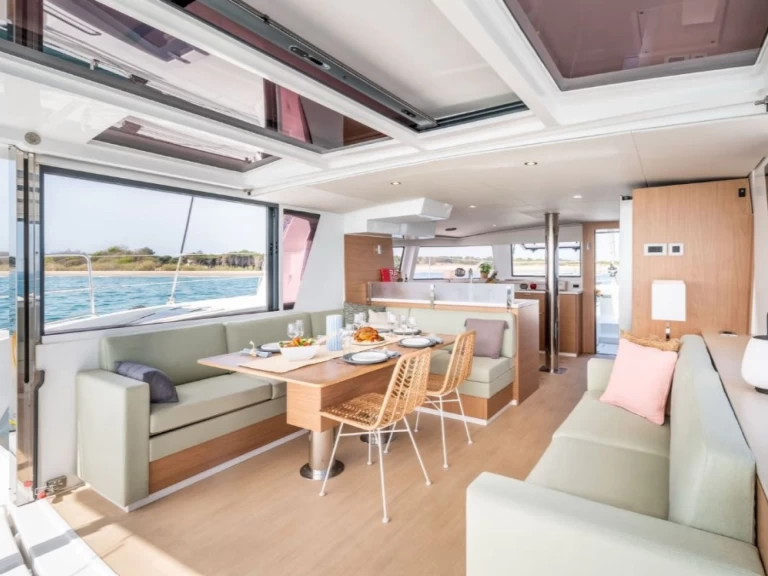 Yacht charter Cannes billig Bali 4.6
