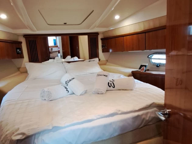 Båtuthyrning Sealine Sealine S38 i Alimos på Samboat 