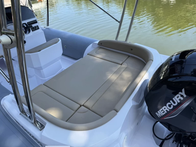 Uthyrning Mandelieu-la-Napoule - Predator 650 av Samboat 