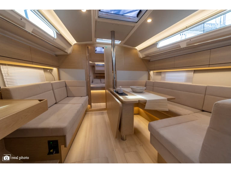 Hyra Segelbåt  med eller utan skeppare Hanse Cannigione 