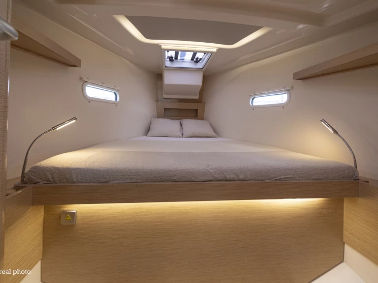 Uthyrning Segelbåt  Hanse med en båtlicens 