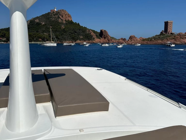 Yacht charter Cannes billig Lagoon 40