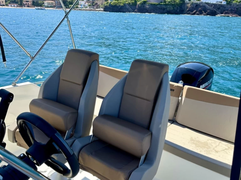 Yacht charter Marseille billig Activ 605 Open