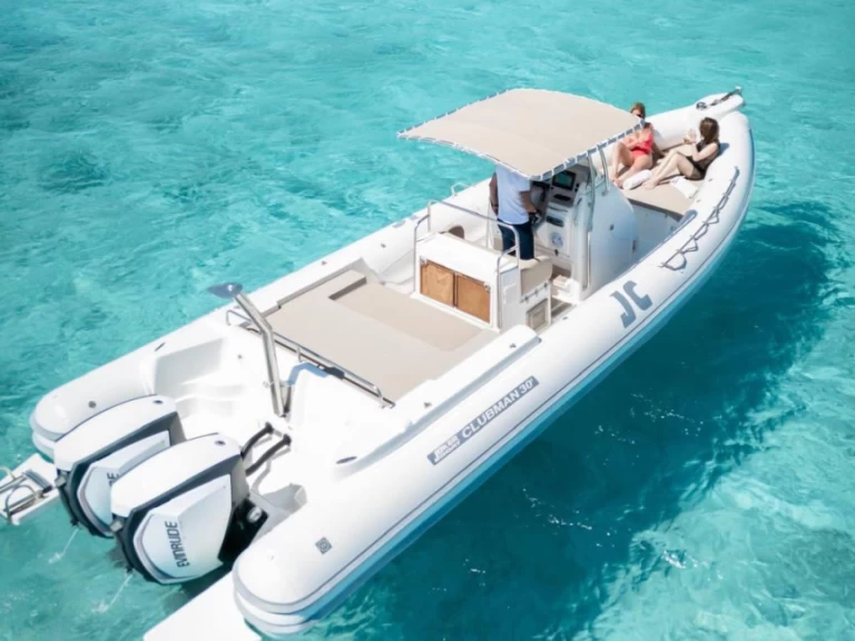 Hyr en Joker Boat Clubman 30 La Maddalena 