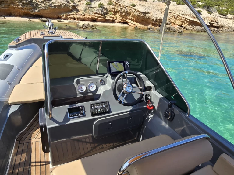 RIB för uthyrning Novalja till det bästa priset 