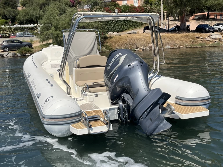 Capelli Tempest900 open  charter bareboat eller skeppad i Porto-Vecchio