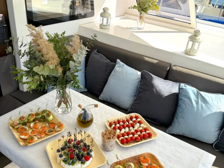 Yacht charter Denia billig Nautitech 46 Fly