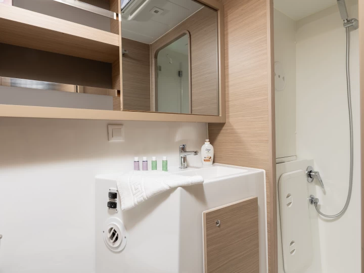 Yacht charter Rogoznica billig Lagoon 42 Millenium